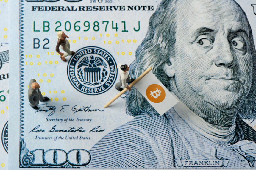 Bitcoin’s $73K Rally Driven By US Investors, Analyst Says