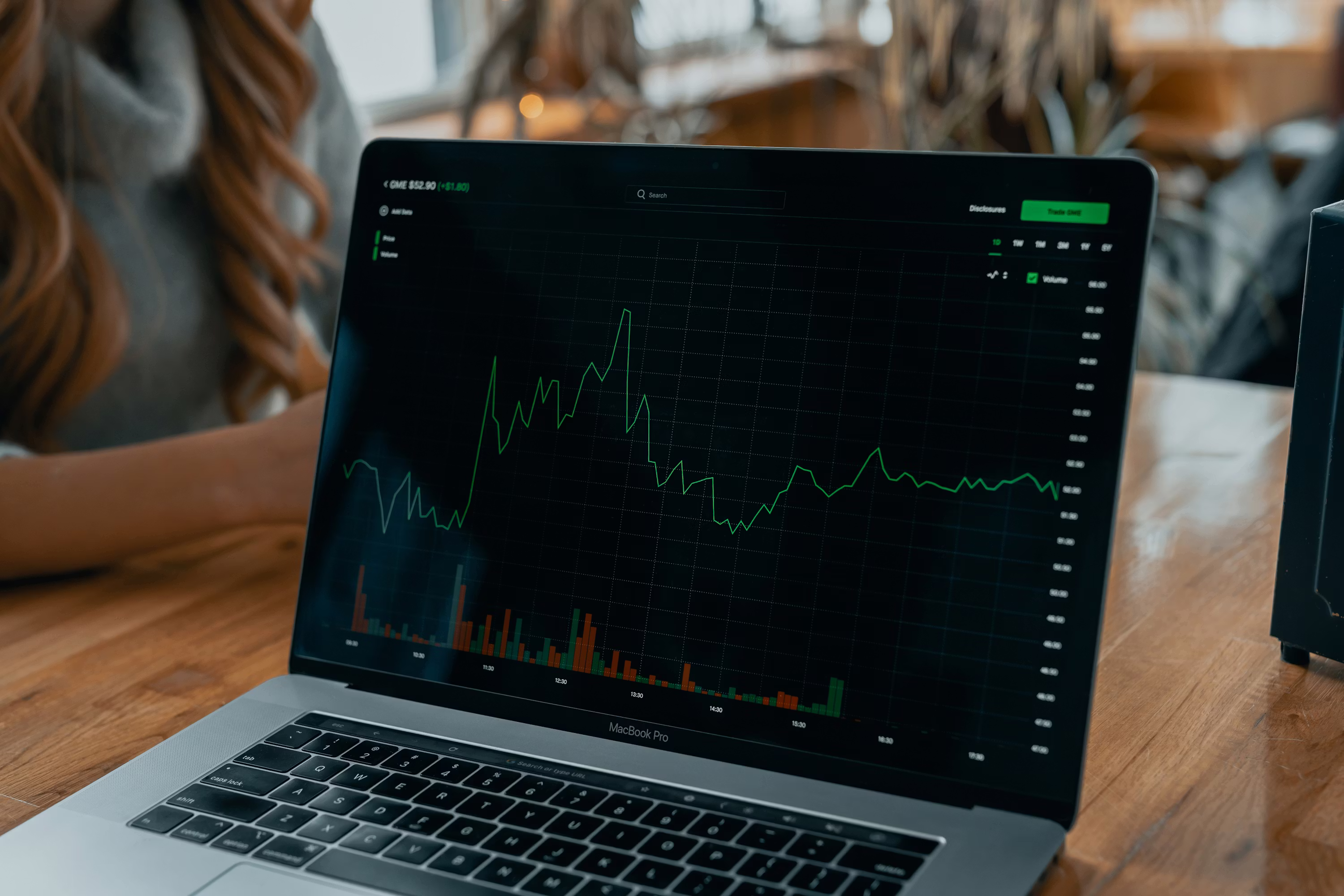 Bitcoin Bull Strategy Chooses Bonds In Unexpected Pivot