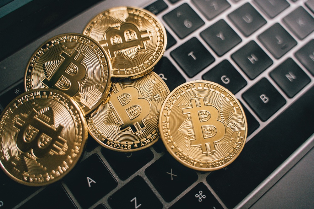 Bitcoin ETFs Register $4 Billion Outflows In 3 Weeks β Why This Is A Bullish Signal